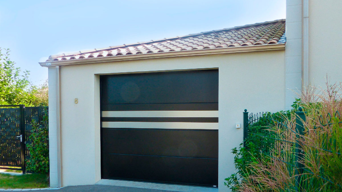 Porte de garage avec motif